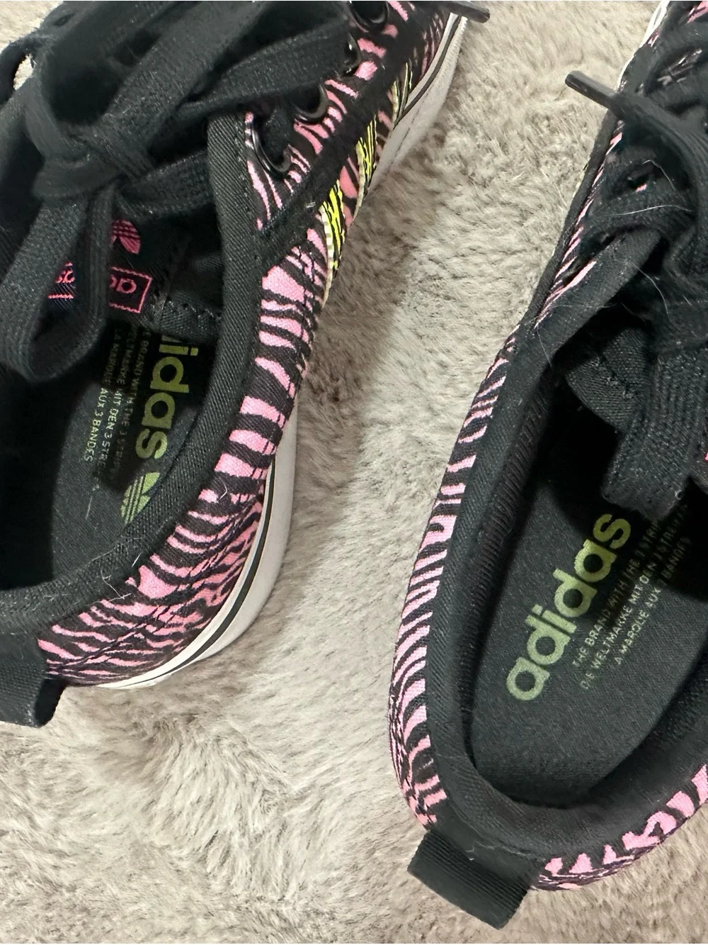 Adidas Women’s Nizza Platform Shoes Size 7.5